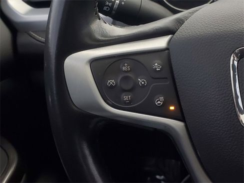 Used 2022 GMC Acadia SLT w/ Preferred Package image 23