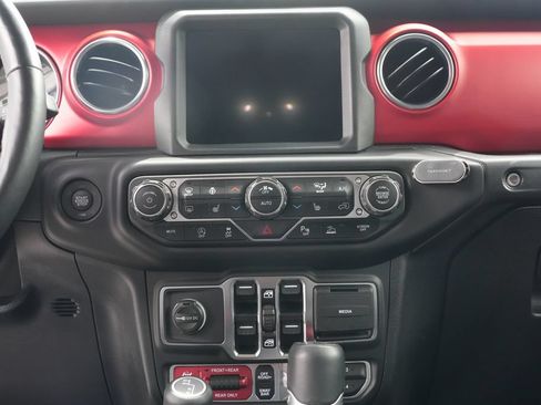 Used 2021 Jeep Wrangler Unlimited Rubicon AWD/4WD image 12