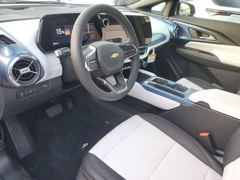 New 2026 Chevrolet Equinox EV LT AWD/4WD image 10
