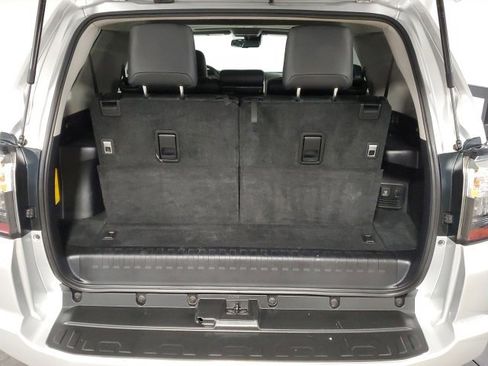 Used 2020 Toyota 4Runner SR5 Premium image 8