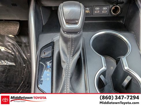 Certified 2024 Toyota Highlander XLE image 26