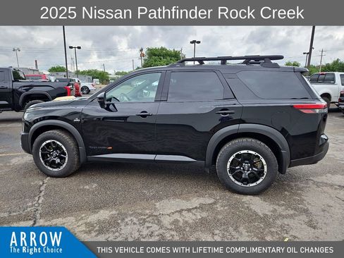Used 2025 Nissan Pathfinder Rock Creek AWD/4WD image 7