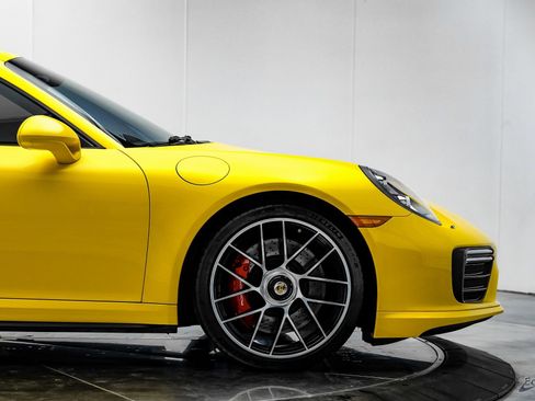 Used 2018 Porsche 911 Turbo S image 23