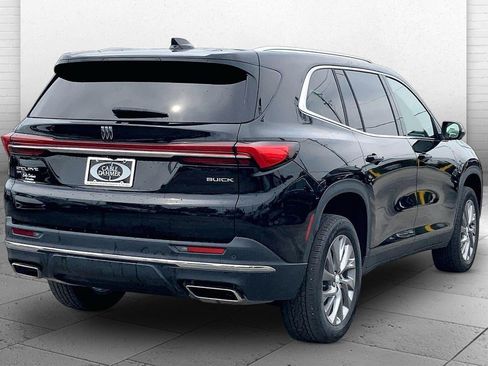 Used 2025 Buick Enclave Preferred AWD/4WD image 12