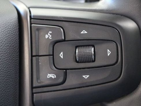 Used 2024 GMC Sierra 1500 AT4 w/ Technology Package AWD/4WD image 16