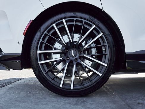 Used 2025 Aston Martin DBX 707 image 22