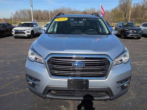 Used 2022 Subaru Ascent Limited w/ Technology Package AWD/4WD image 3