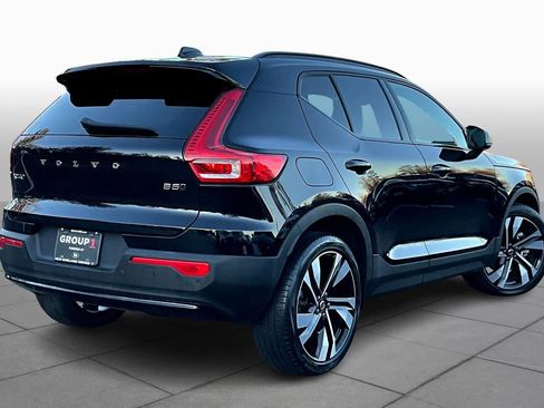 Certified 2023 Volvo XC40 B5 Plus w/ Protection Package Premier image 12