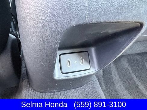 Used 2024 Hyundai Elantra Limited FWD image 9
