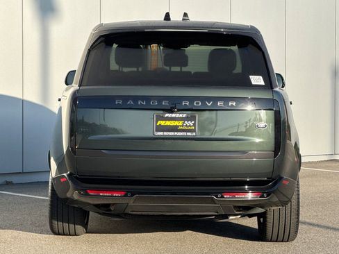 Used 2023 Land Rover Range Rover Long Wheelbase SE image 4