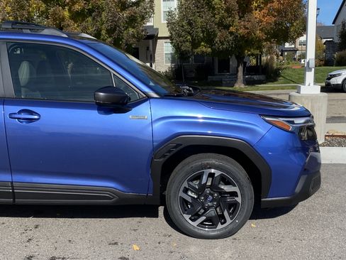 New 2025 Subaru Forester Limited image 8