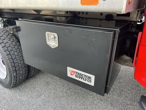 Used 2019 Ford F550 4x4 Regular Cab Super Duty image 18