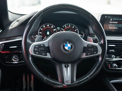 Used 2018 BMW 540i w/ M Sport Package image 22