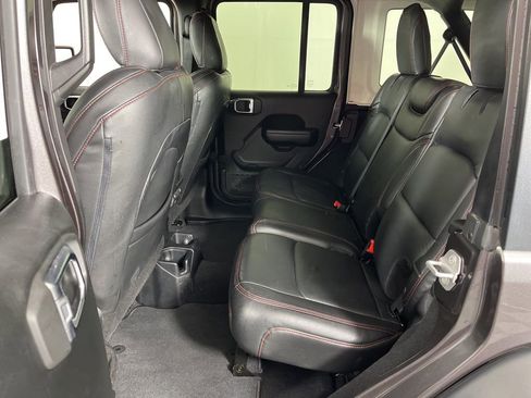 Used 2018 Jeep Wrangler Unlimited Sport S image 25
