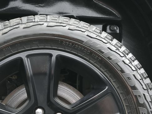 Used 2023 RAM 1500 Big Horn AWD/4WD image 43