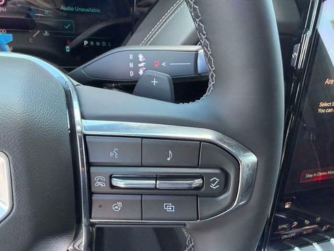 New 2026 GMC Yukon Elevation image 30