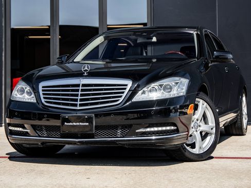Used 2011 Mercedes-Benz S 550 image 1