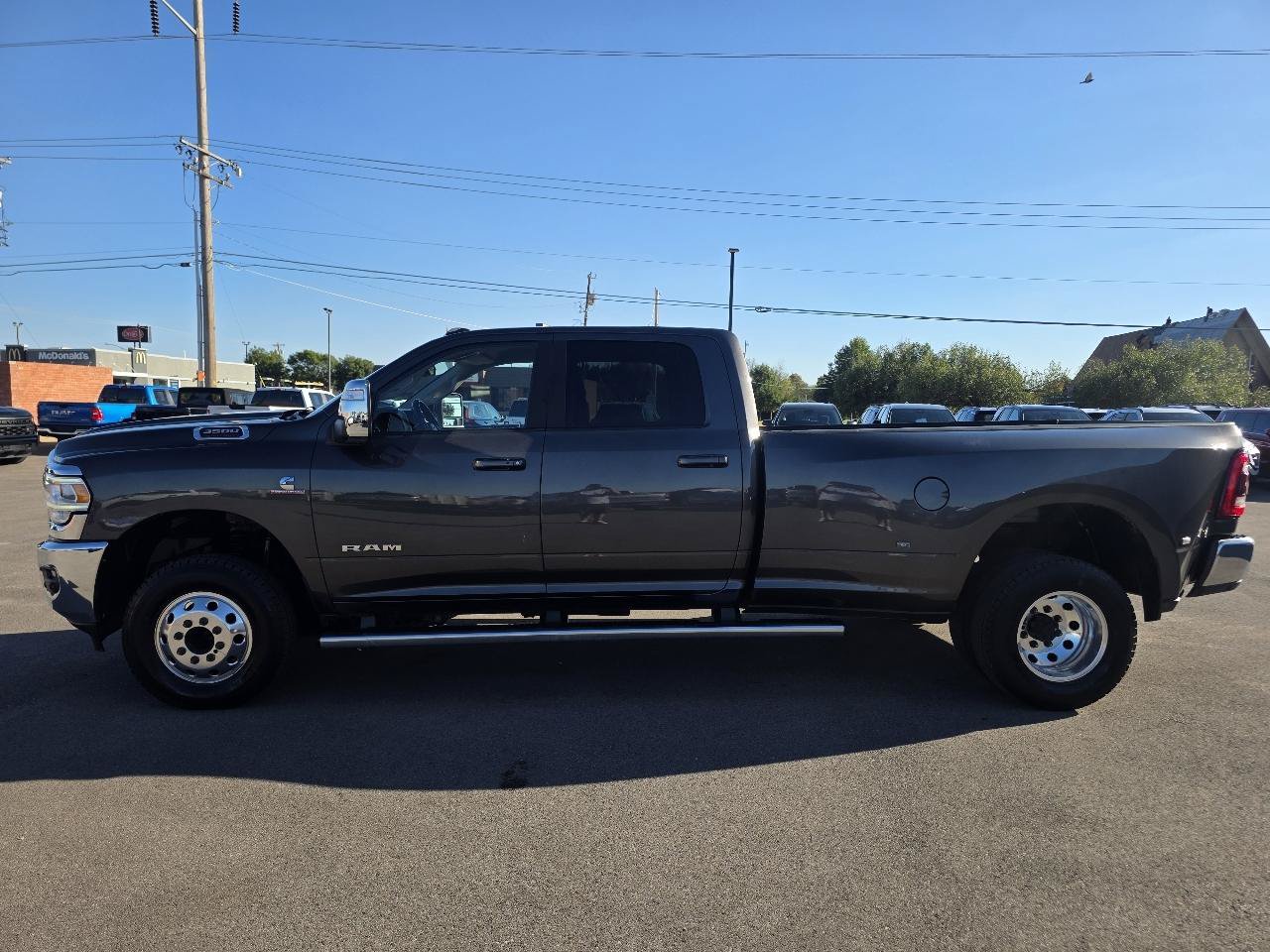 Used 2024 RAM 3500 Laramie AWD/4WD image 4