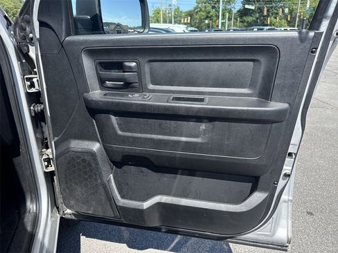 Used 2017 RAM 1500 Express image 17