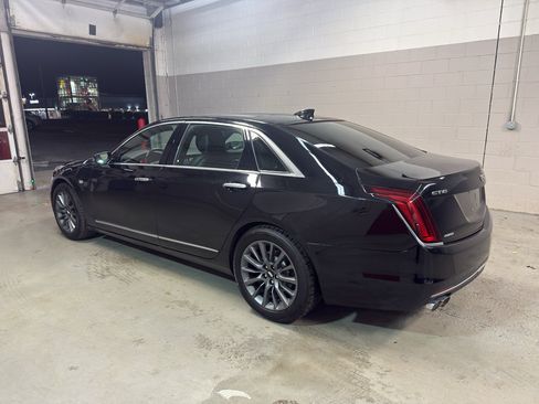 Used 2018 Cadillac CT6 3.6 AWD image 4