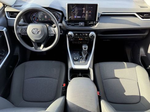 Used 2025 Toyota RAV4 XLE w/ Convenience Package image 13