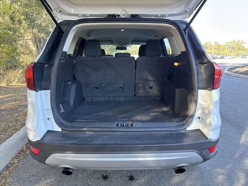 Used 2019 Ford Escape SE image 27