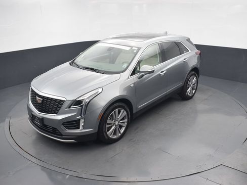Certified 2024 Cadillac XT5 Premium Luxury AWD/4WD image 40