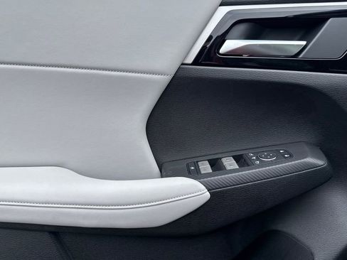 New 2026 Mitsubishi Outlander SE AWD/4WD image 11