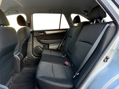 Used 2015 Subaru Outback 2.5i Premium image 19