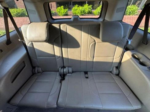 Used 2020 GMC Yukon XL SLT w/ Open Road Package AWD/4WD image 16