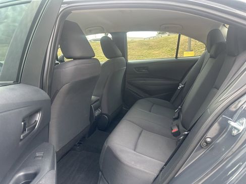 Certified 2025 Toyota Corolla LE image 9