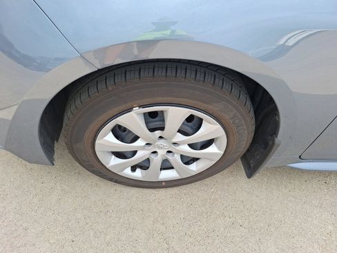 Used 2026 Toyota Corolla LE FWD image 11