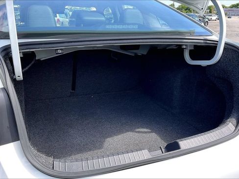 Used 2021 Volkswagen Jetta SE FWD image 31