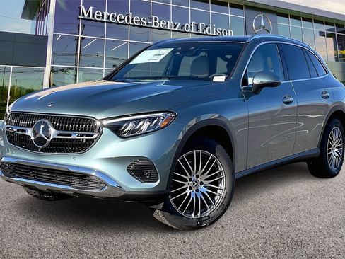 New 2026 Mercedes-Benz GLC 300 4MATIC image 2