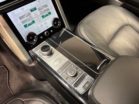 Used 2022 Land Rover Range Rover Westminster Edition image 14