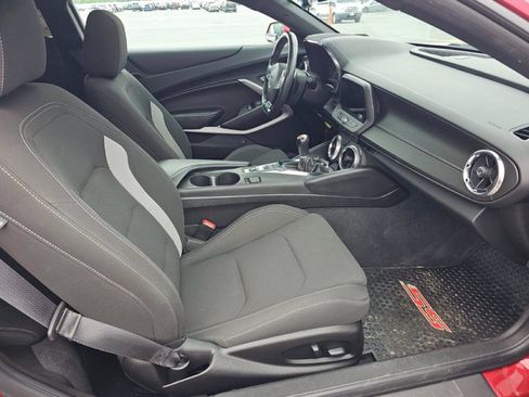 Used 2022 Chevrolet Camaro SS RWD image 13