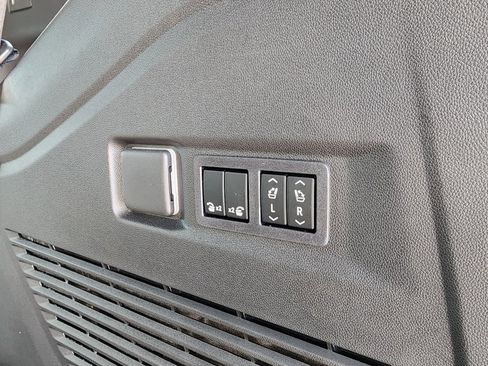 New 2026 GMC Yukon AT4 image 52