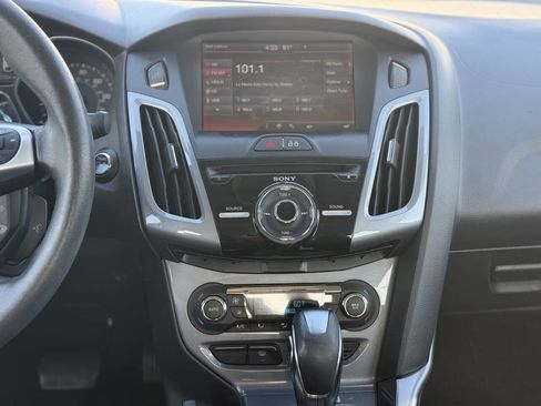 Used 2013 Ford Focus Titanium w/ Titanium Handling Pkg image 17