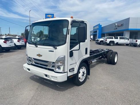New 2024 Chevrolet Low Cab Forward image 2
