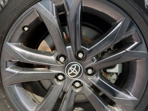 Used 2024 Toyota Sienna XLE Woodland Edition AWD/4WD image 12