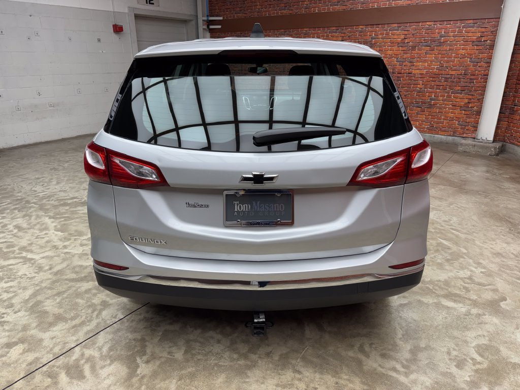 Used 2018 Chevrolet Equinox LS FWD image 3