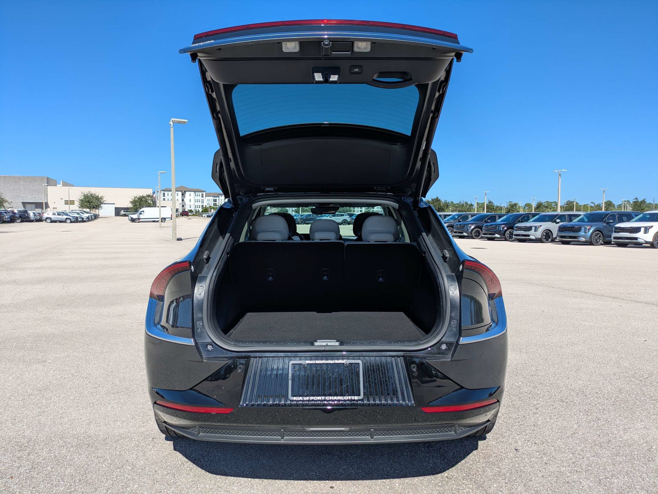 Certified 2022 Kia EV6 Wind RWD image 32