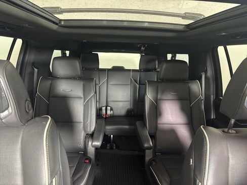 Used 2022 Cadillac Escalade ESV Premium Luxury w/ Performance Package AWD/4WD image 14