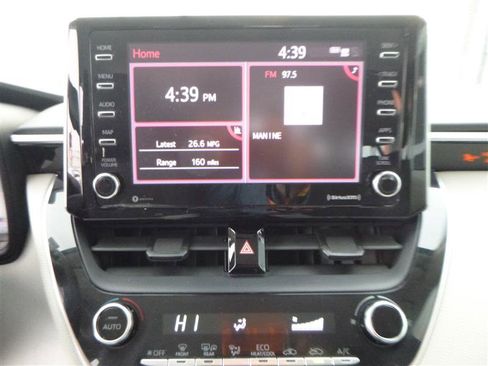 Used 2021 Toyota Corolla LE image 13