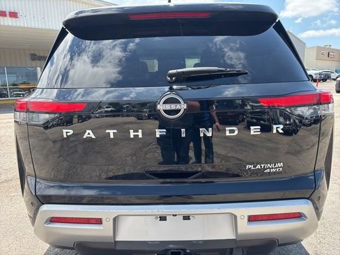 Used 2022 Nissan Pathfinder Platinum w/ Cargo Package AWD/4WD image 7
