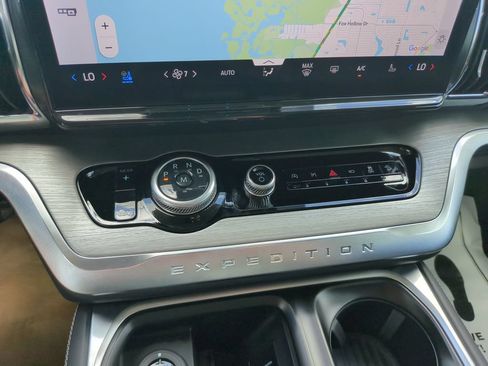 New 2027 Ford Expedition Max Platinum w/ Driver's Package AWD/4WD image 26