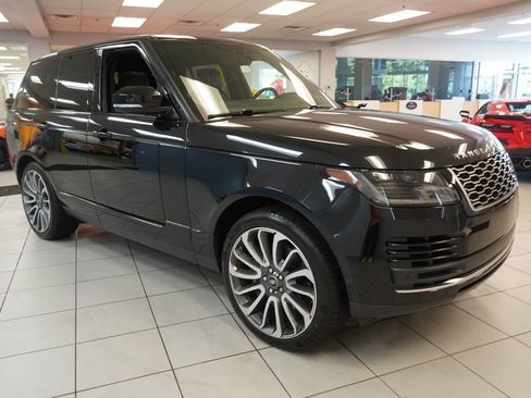 Used 2019 Land Rover Range Rover Supercharged AWD/4WD image 17