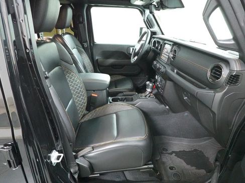 Used 2023 Jeep Wrangler Unlimited Sahara AWD/4WD image 33