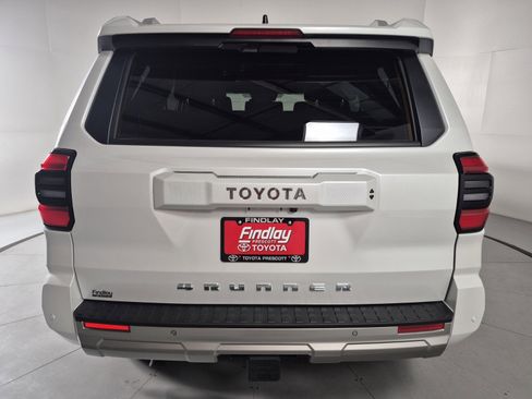 New 2026 Toyota 4Runner 4WD image 13