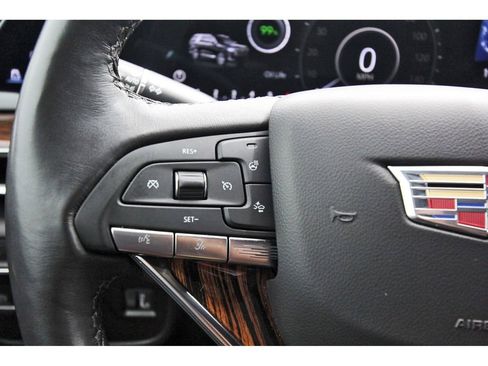 Used 2023 Cadillac Escalade Premium Luxury AWD/4WD image 16